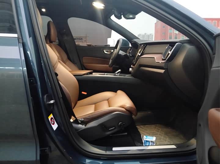 Фото 6 - Volvo XC60 Hybrid