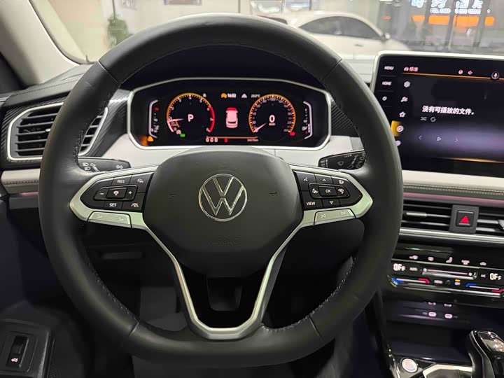 Фото 15 - Volkswagen Tayron