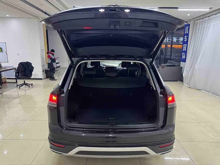 Фото 20 - Volkswagen Tayron