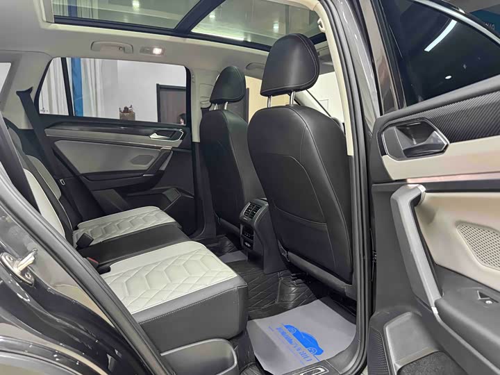 Фото 9 - Volkswagen Tayron