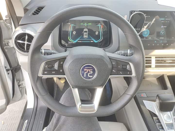 Фото 11 - BYD Yuan Pro