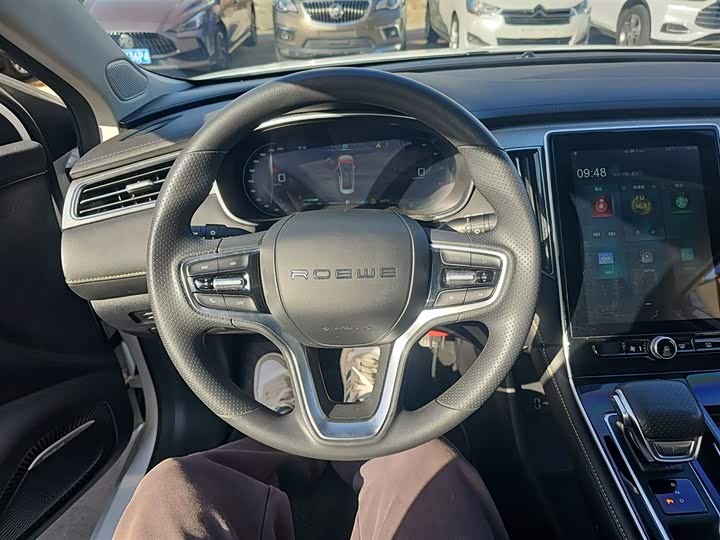 Фото 11 - Roewe i6 Max EV