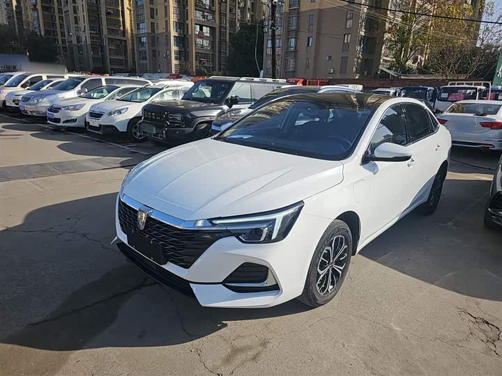 Фото 2 - Roewe i6 Max EV