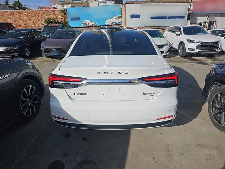 Фото 6 - Roewe i6 Max EV