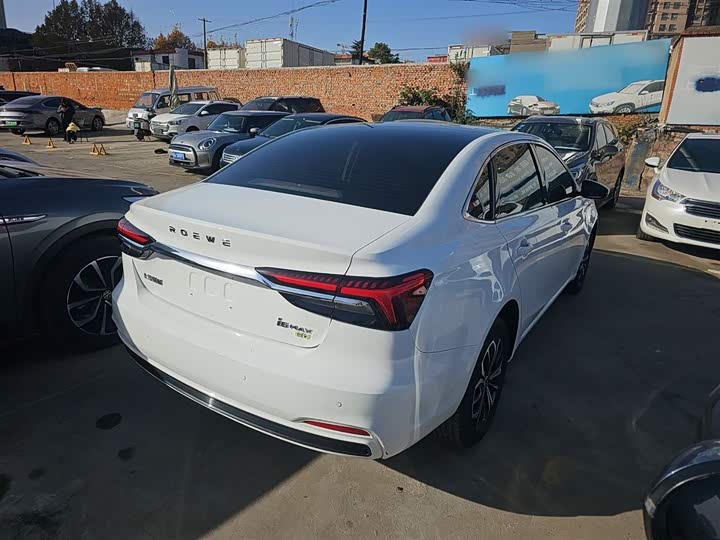 Фото 7 - Roewe i6 Max EV