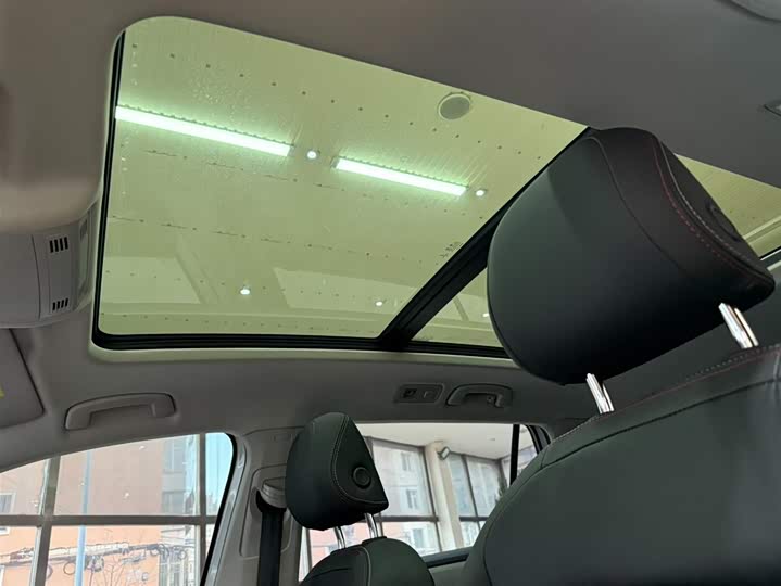 Фото 15 - Volkswagen Tayron