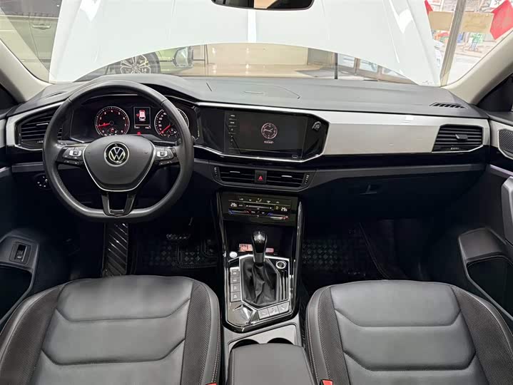 Фото 20 - Volkswagen Tayron