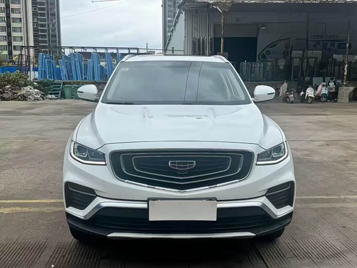 Фото 2 - Geely Atlas