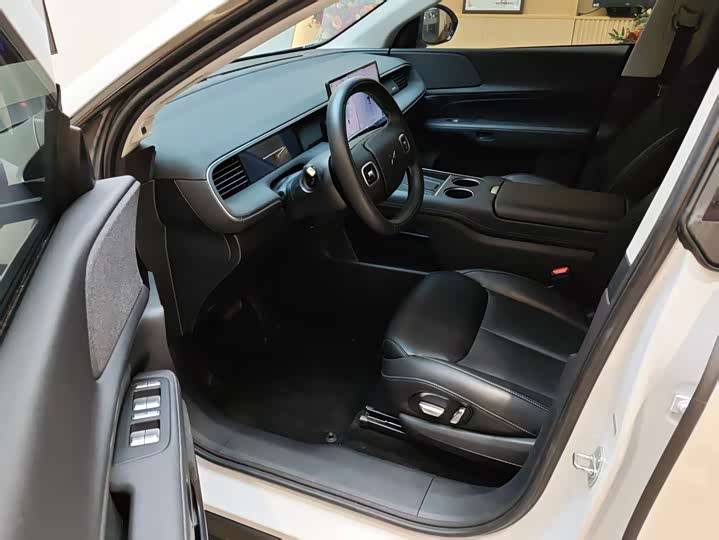 Фото 10 - XPeng G6