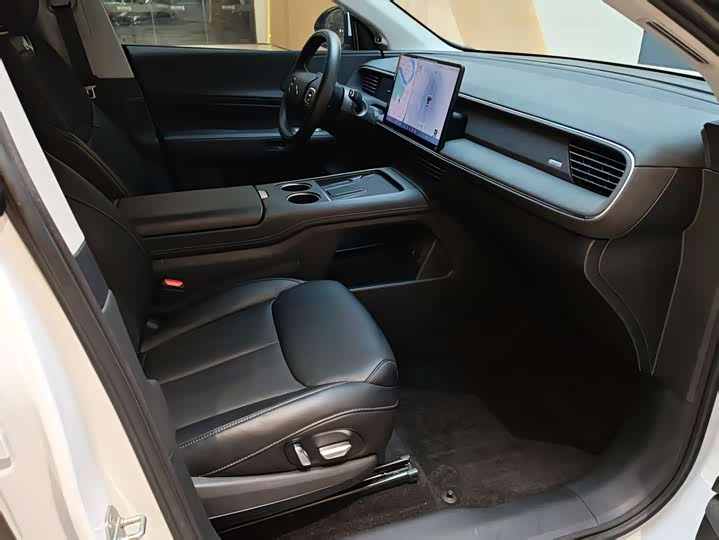 Фото 11 - XPeng G6