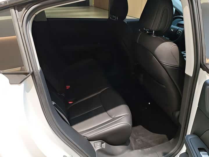 Фото 14 - XPeng G6