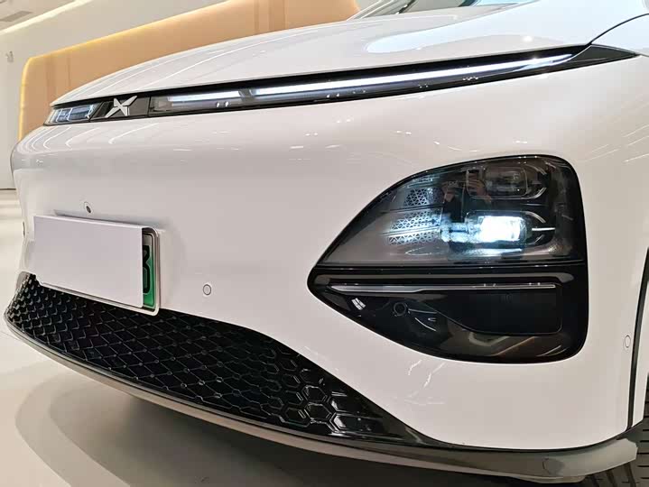 Фото 15 - XPeng G6