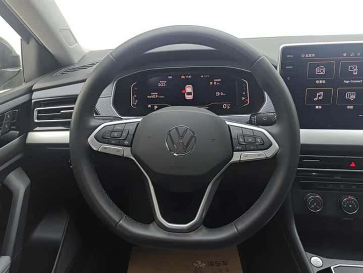 Фото 15 - Volkswagen Lavida