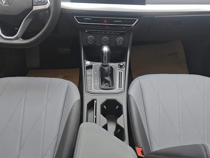 Фото 16 - Volkswagen Lavida