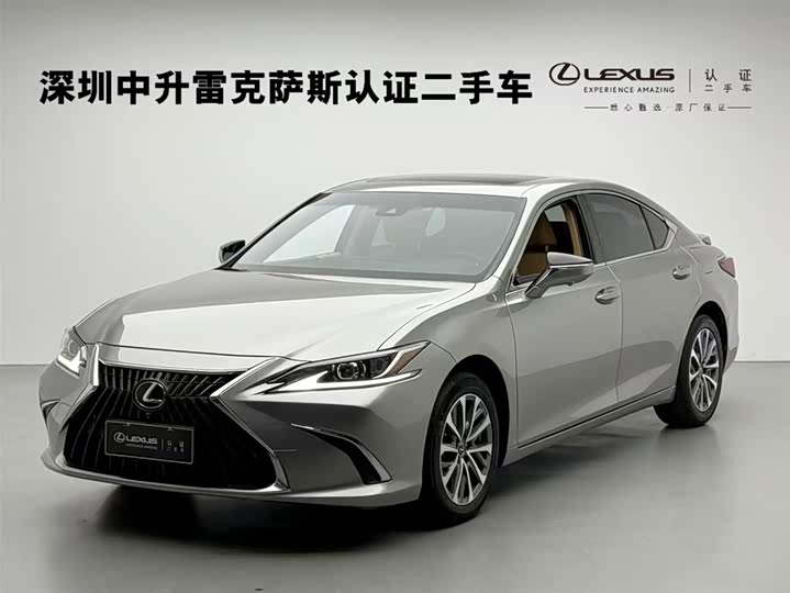 Фото 2 - Lexus ES