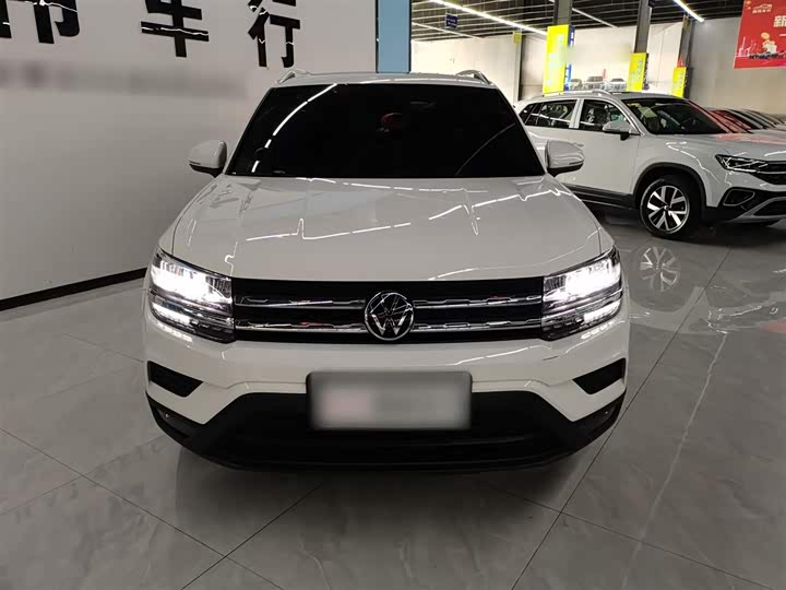 Фото 3 - Volkswagen Tharu