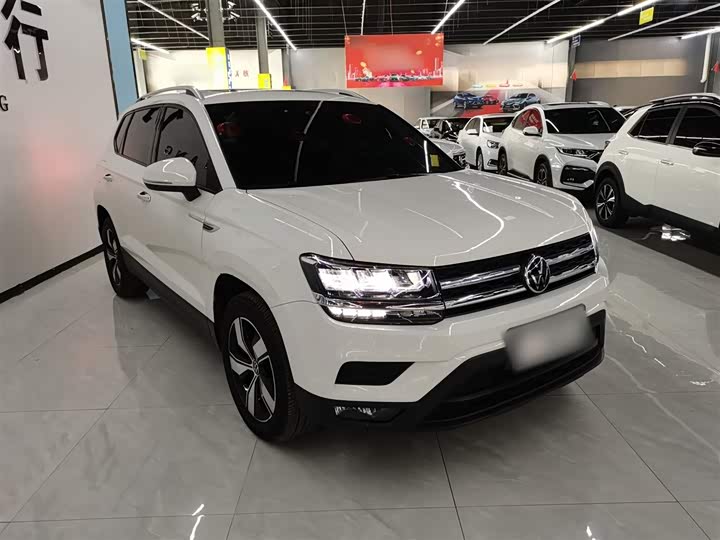 Фото 4 - Volkswagen Tharu