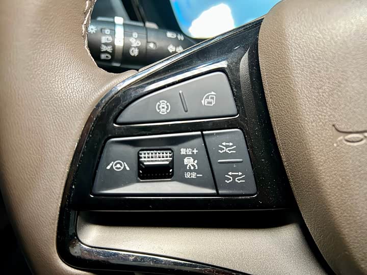 Фото 12 - BYD Han