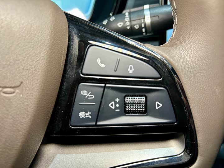 Фото 13 - BYD Han