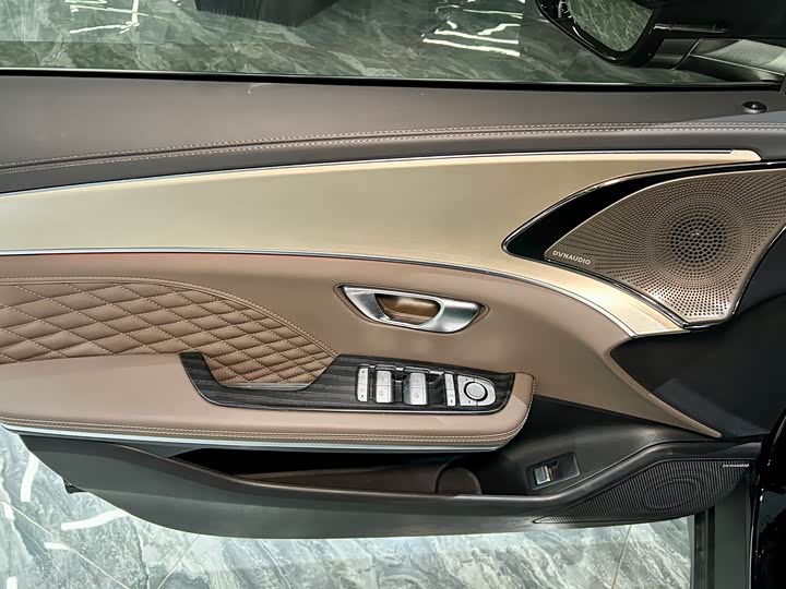 Фото 22 - BYD Han