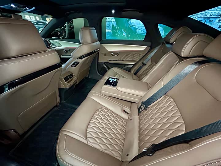 Фото 24 - BYD Han