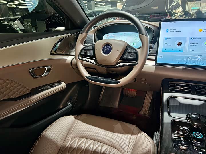 Фото 26 - BYD Han