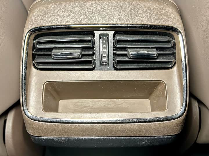 Фото 30 - BYD Han