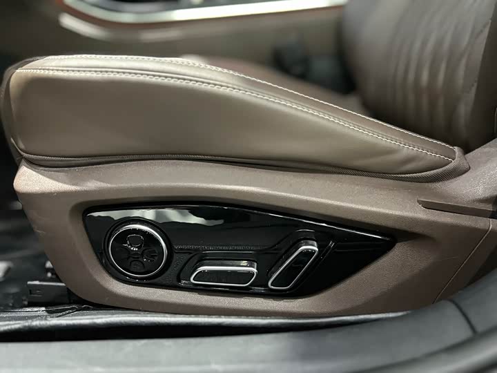 Фото 37 - BYD Han