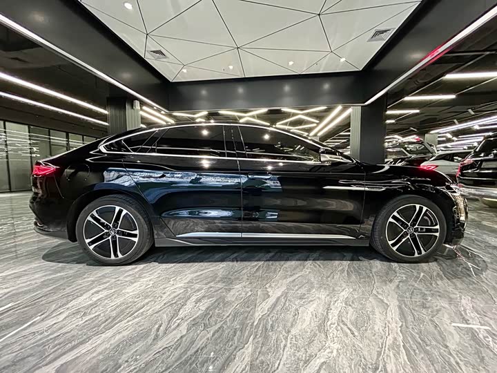 Фото 4 - BYD Han