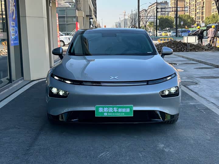 Фото 2 - XPeng P7