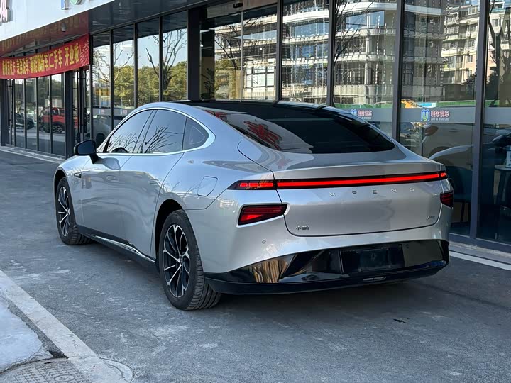 Фото 4 - XPeng P7