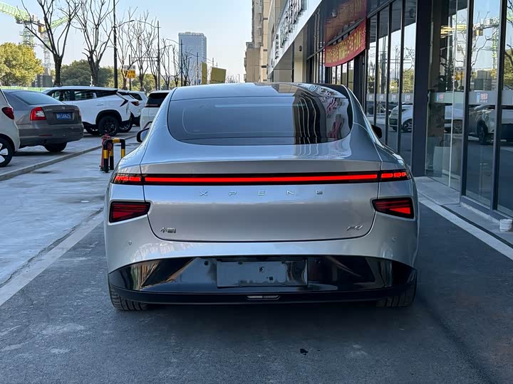 Фото 5 - XPeng P7