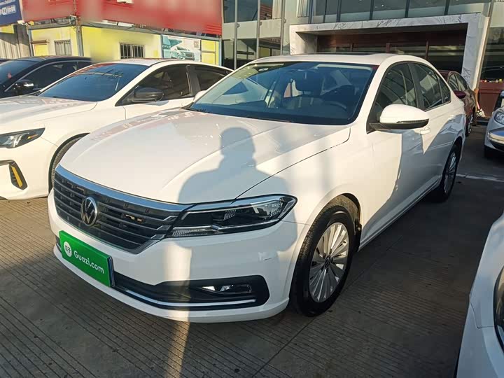 Фото 1 - Volkswagen Lavida