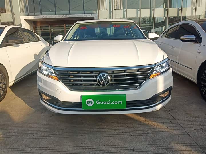 Фото 3 - Volkswagen Lavida