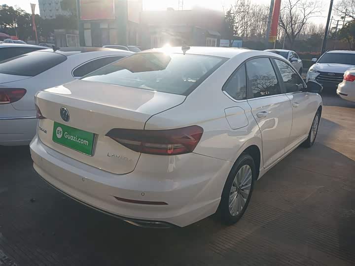 Фото 7 - Volkswagen Lavida