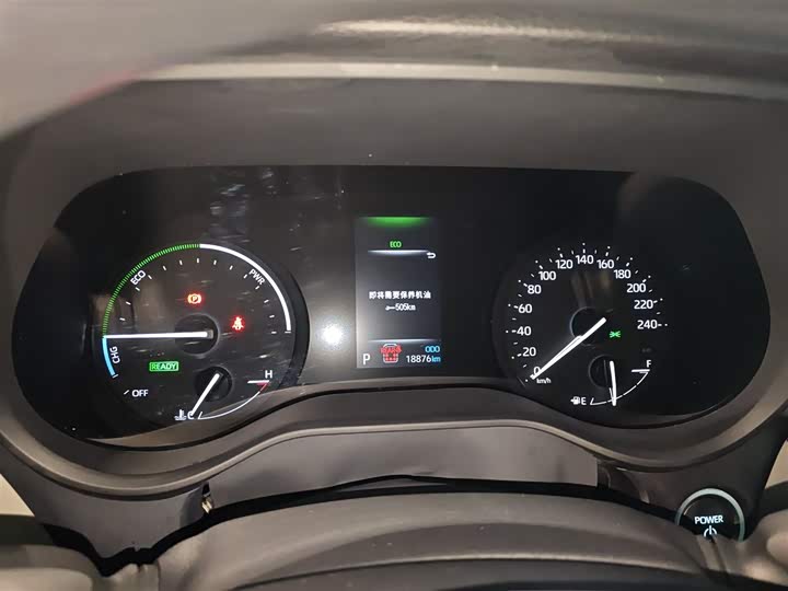 Фото 12 - Toyota Granvia