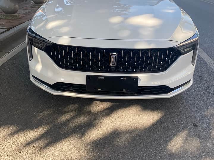 Фото 1 - Bestune B70