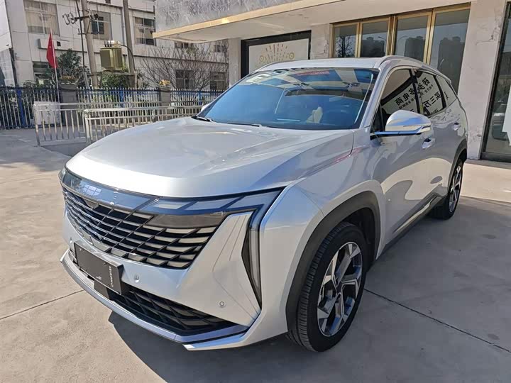 Фото 1 - Geely Atlas L