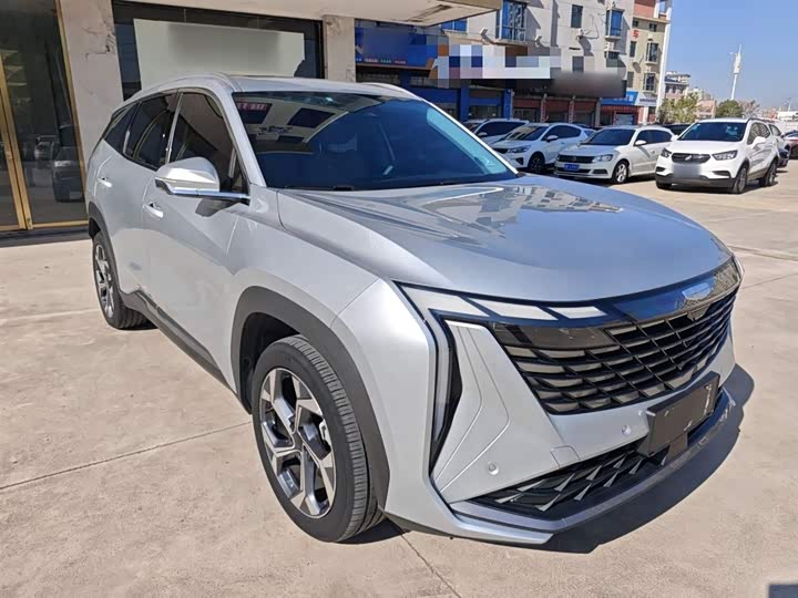 Фото 4 - Geely Atlas L