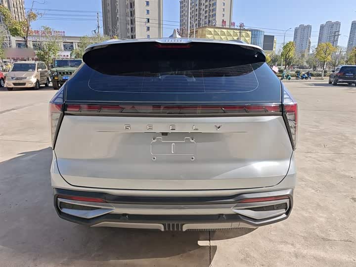Фото 6 - Geely Atlas L