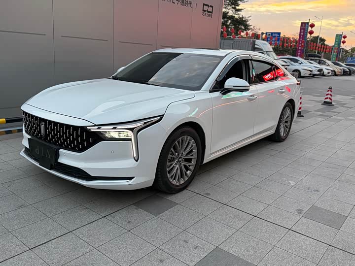 Фото 1 - Bestune B70