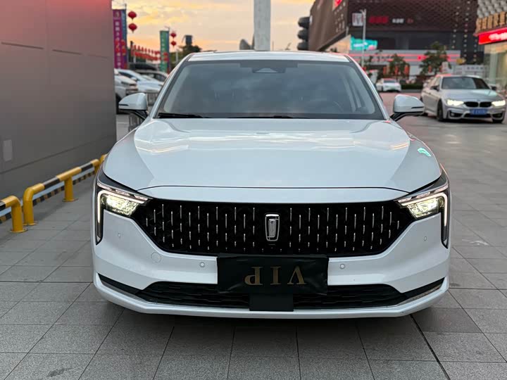 Фото 2 - Bestune B70