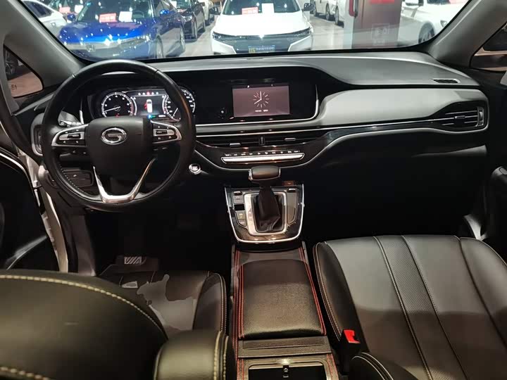 Фото 10 - GAC Trumpchi M6