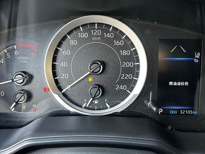 Фото 13 - Toyota Levin