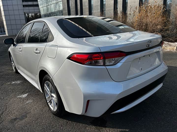 Фото 18 - Toyota Levin