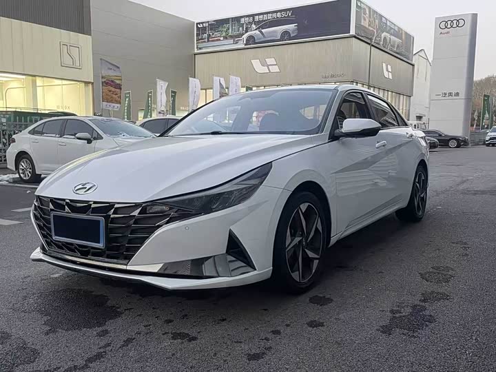 Фото 1 - Hyundai Elantra N line