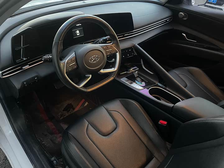 Фото 4 - Hyundai Elantra N line