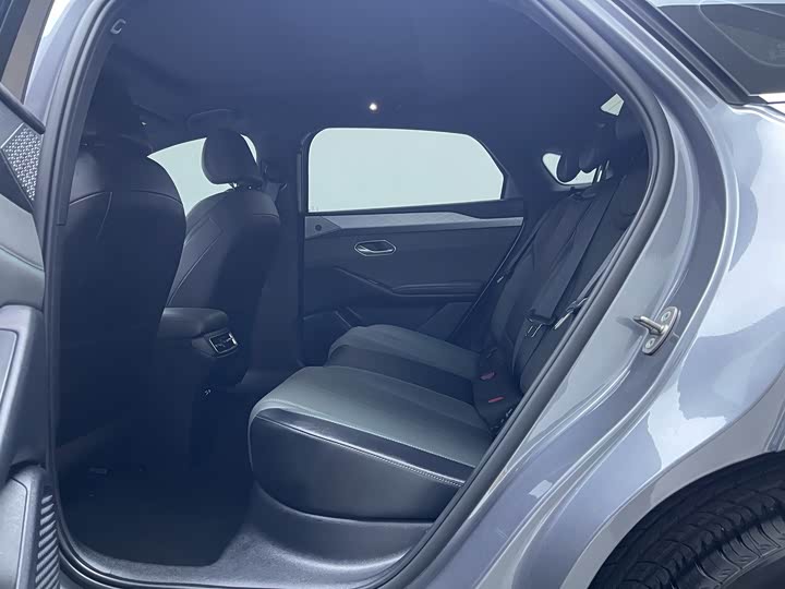 Фото 10 - BYD Qin L