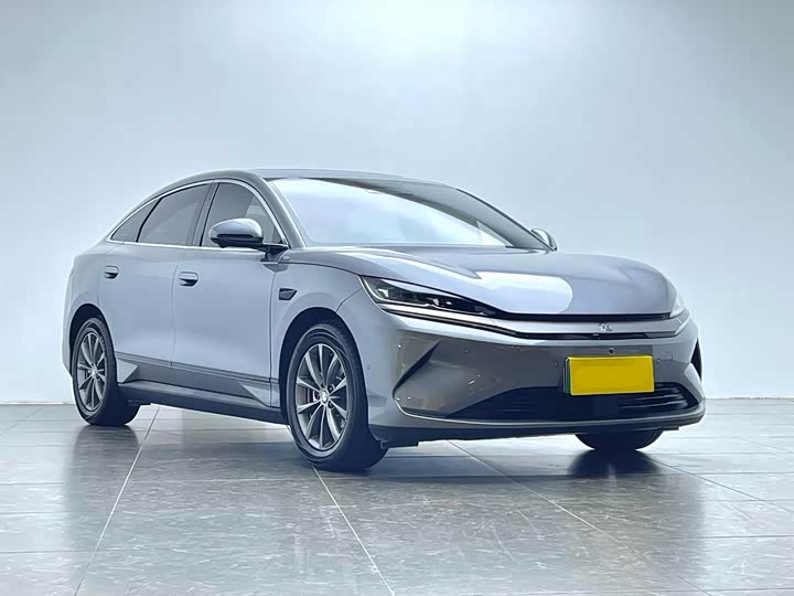 Фото 18 - BYD Qin L