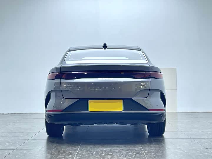 Фото 5 - BYD Qin L